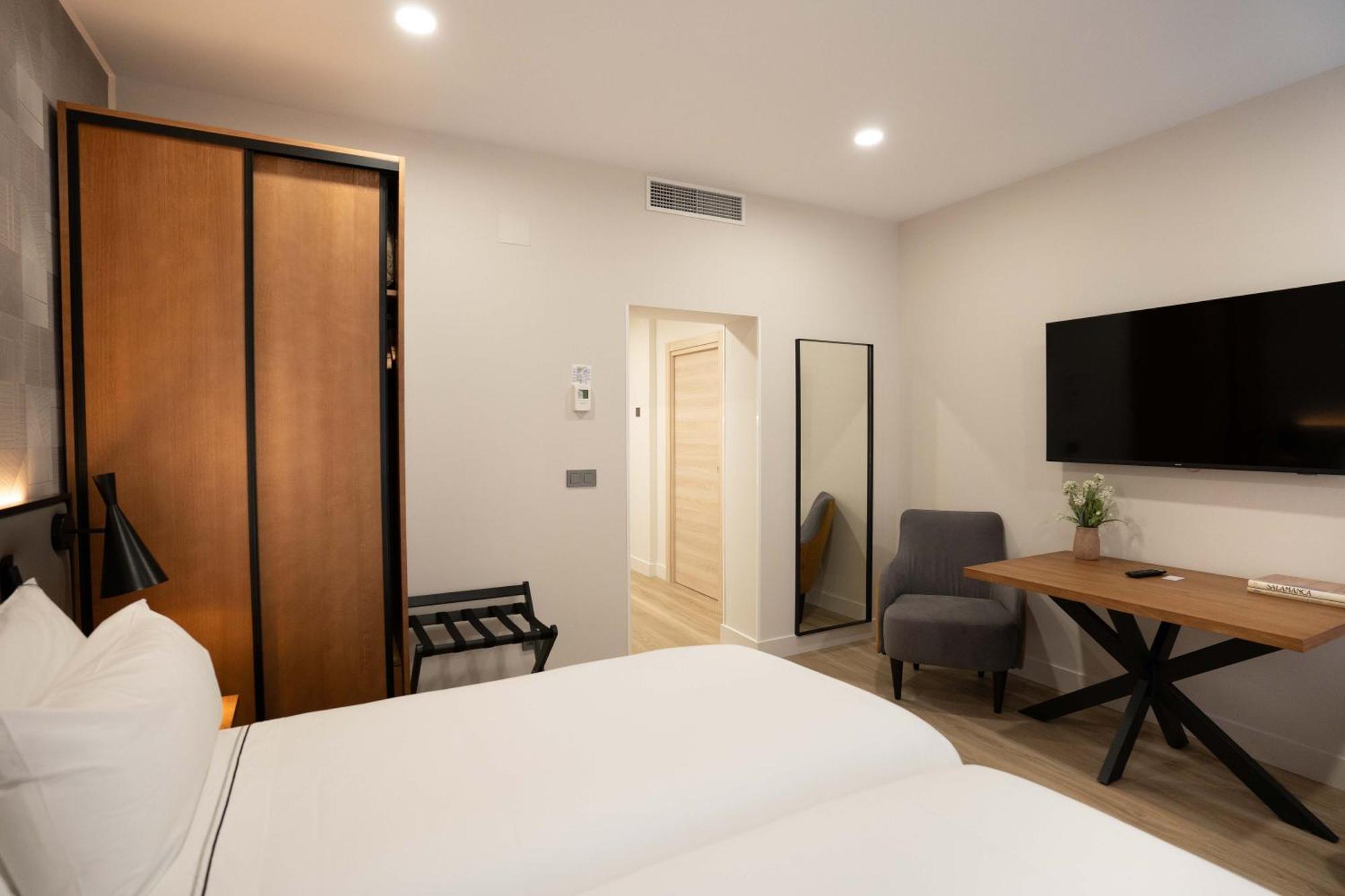Prisma Suites Salamanca Exterior photo