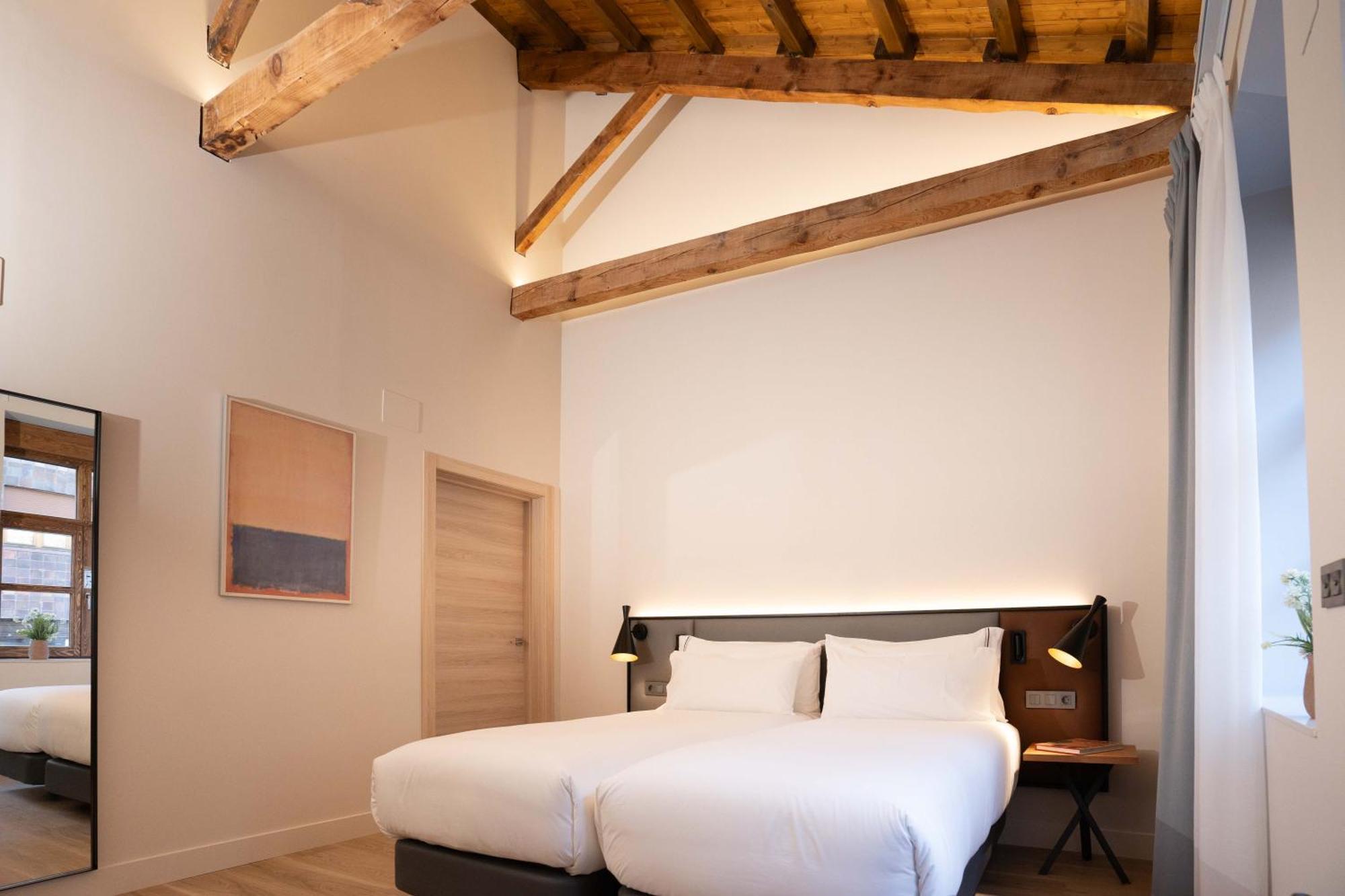 Prisma Suites Salamanca Exterior photo